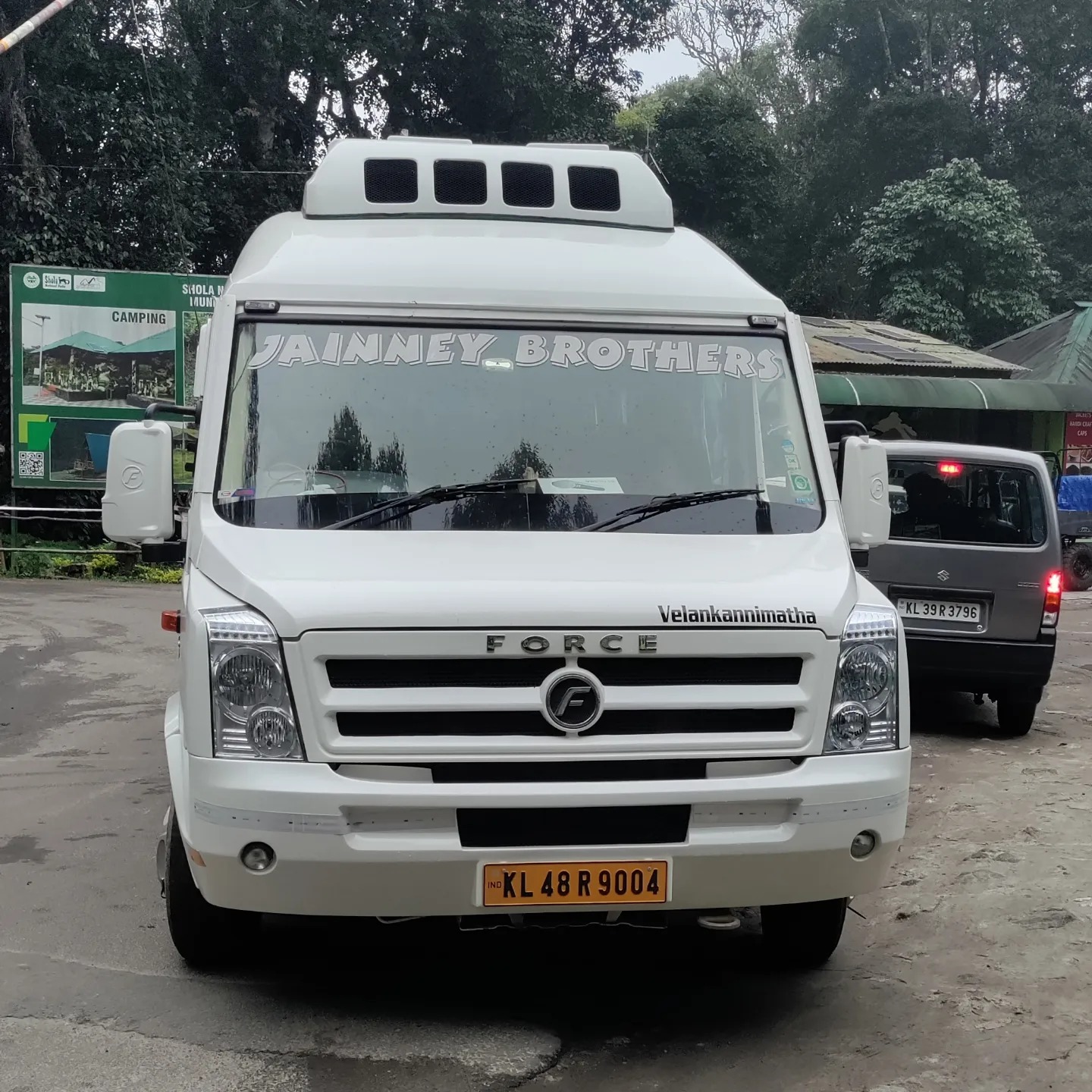 Jainney Brothers Travels