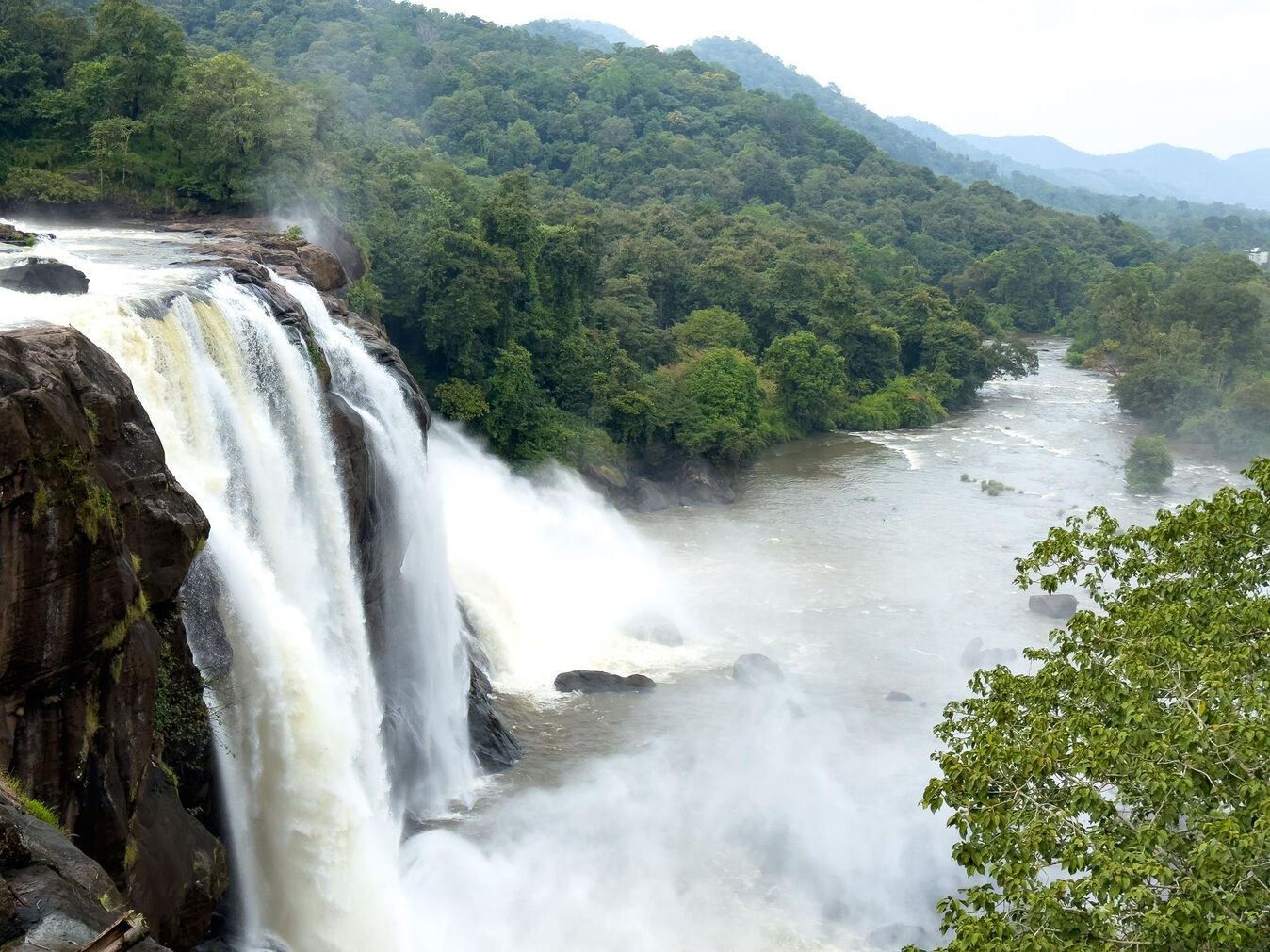 Athirappilly Waterfalls β The Niagara of India πΏπ¦